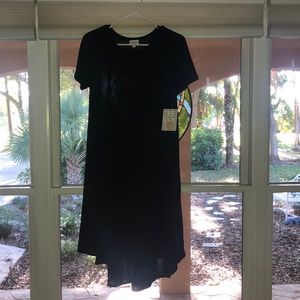 Brand new LulaRoe Carly- Never worm